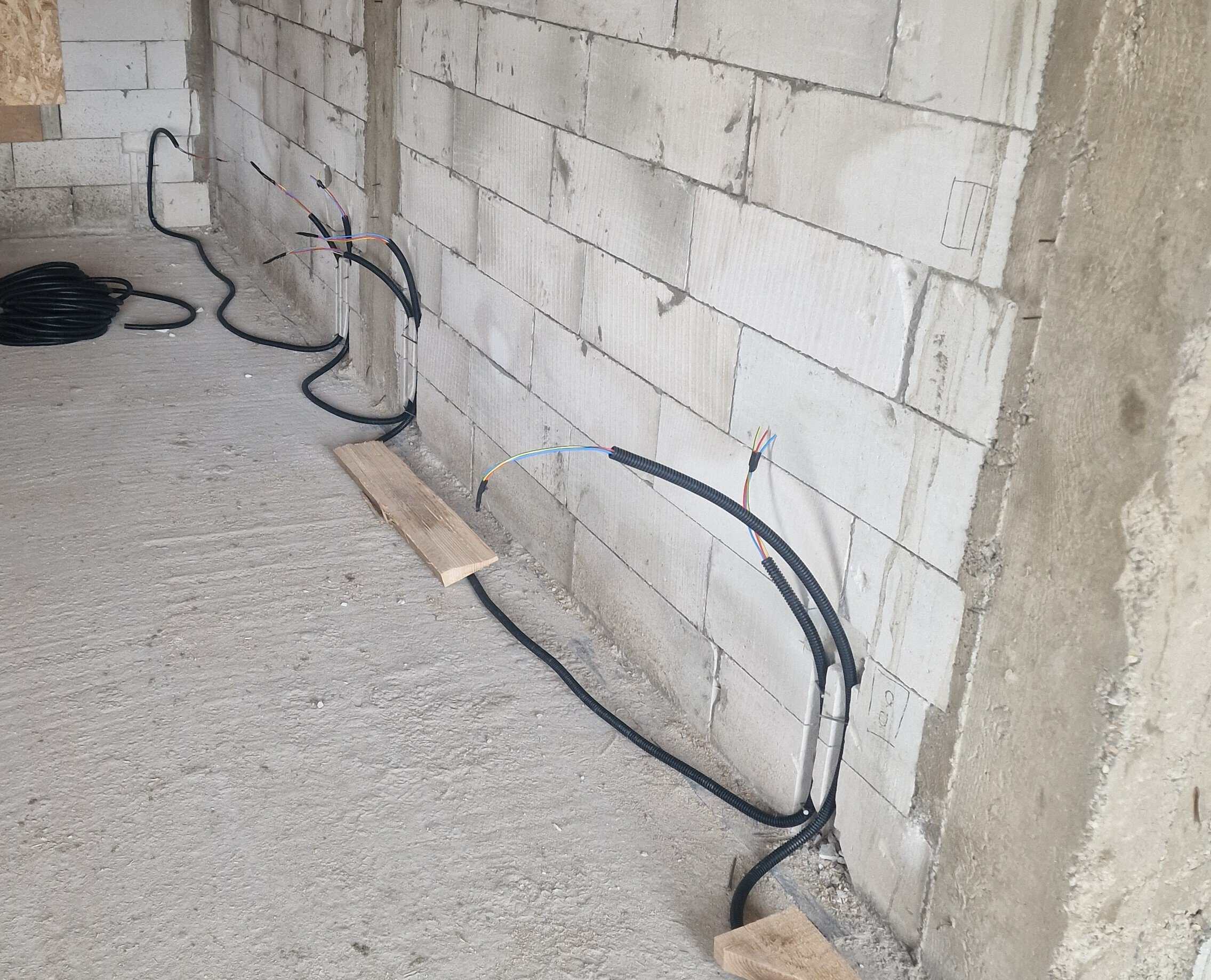 instalatie electrica in pardoseala casei