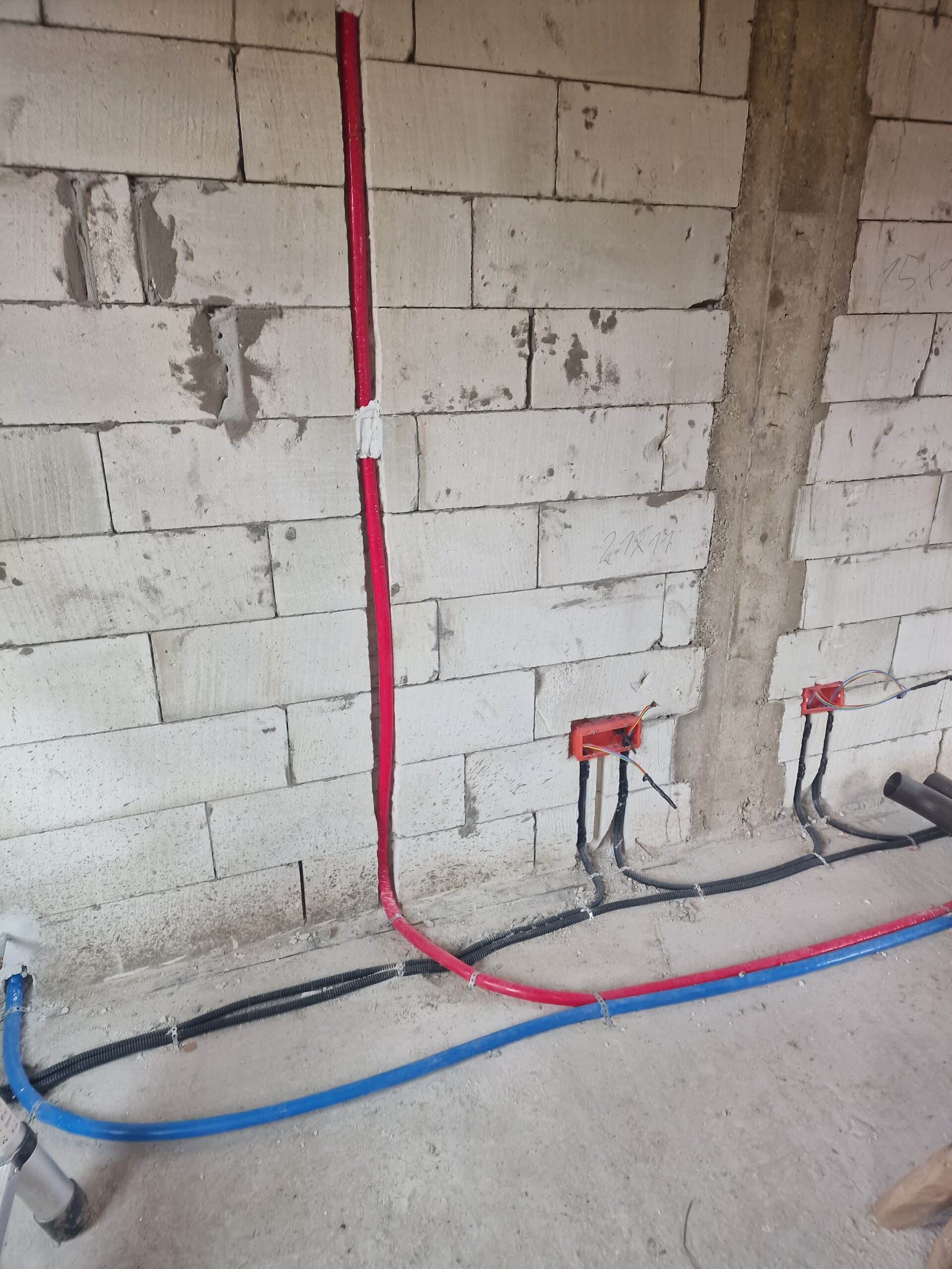 instalatie electrica si sanitara in casa in constructie