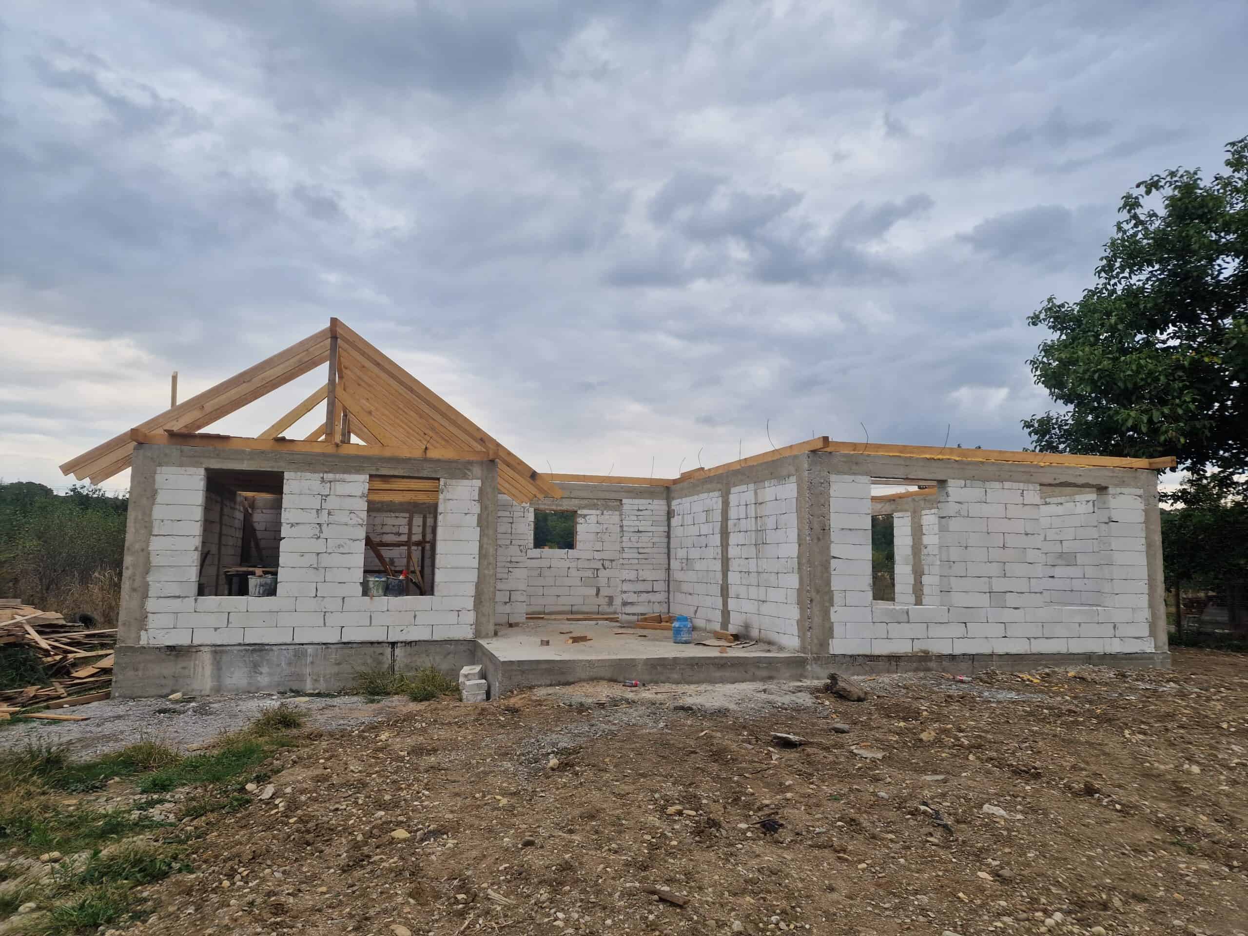 montaj cosoroaba la casa parter in constructie